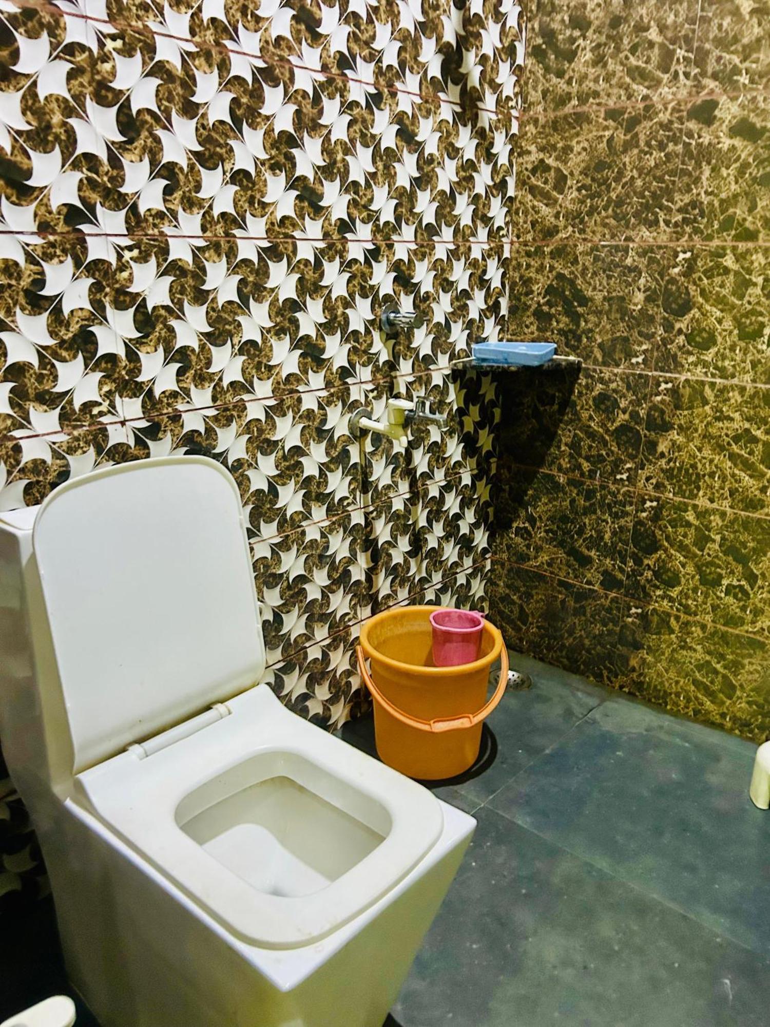 Milan Hotel & Restaurant Sikar Екстер'єр фото