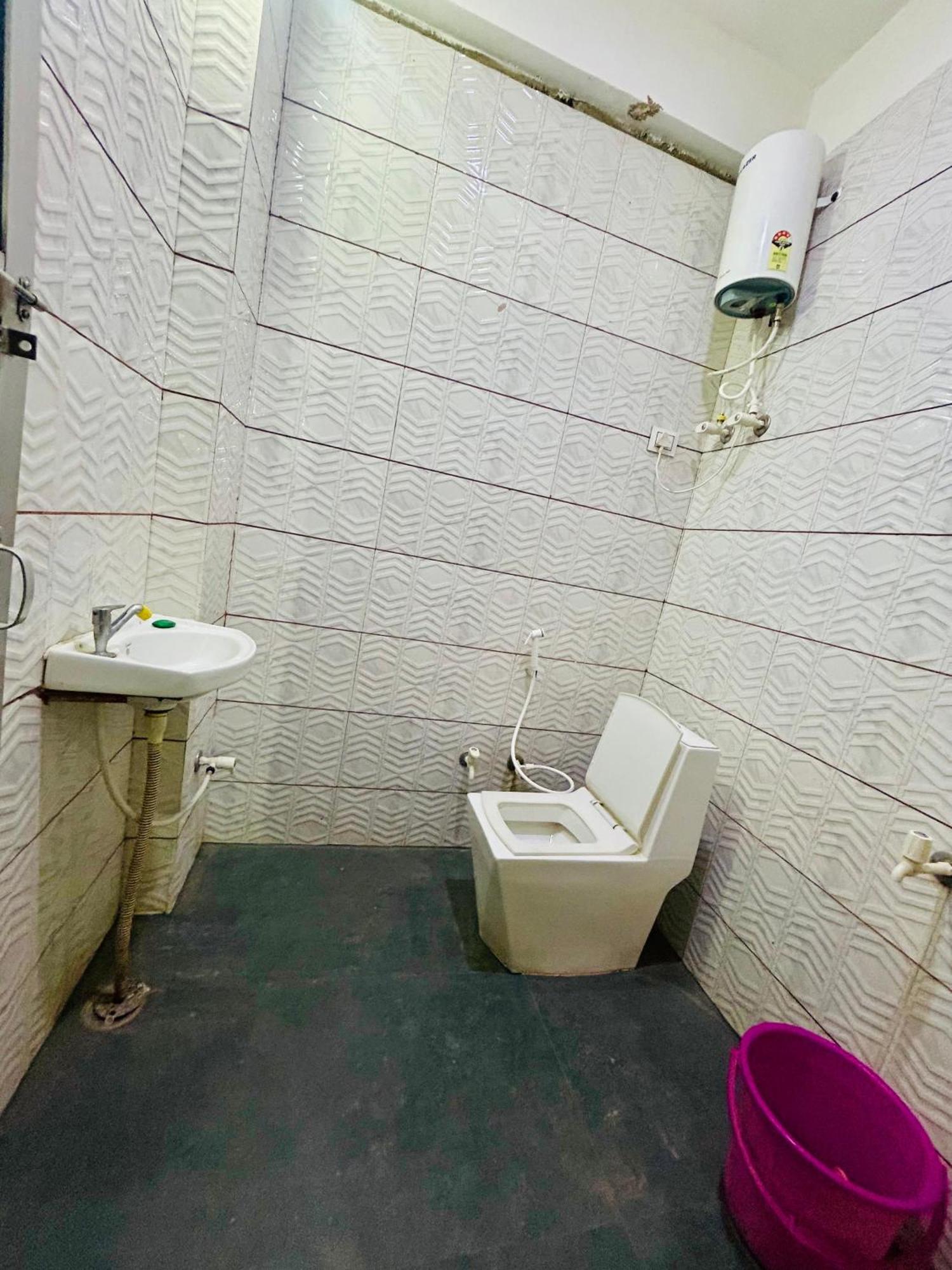 Milan Hotel & Restaurant Sikar Екстер'єр фото