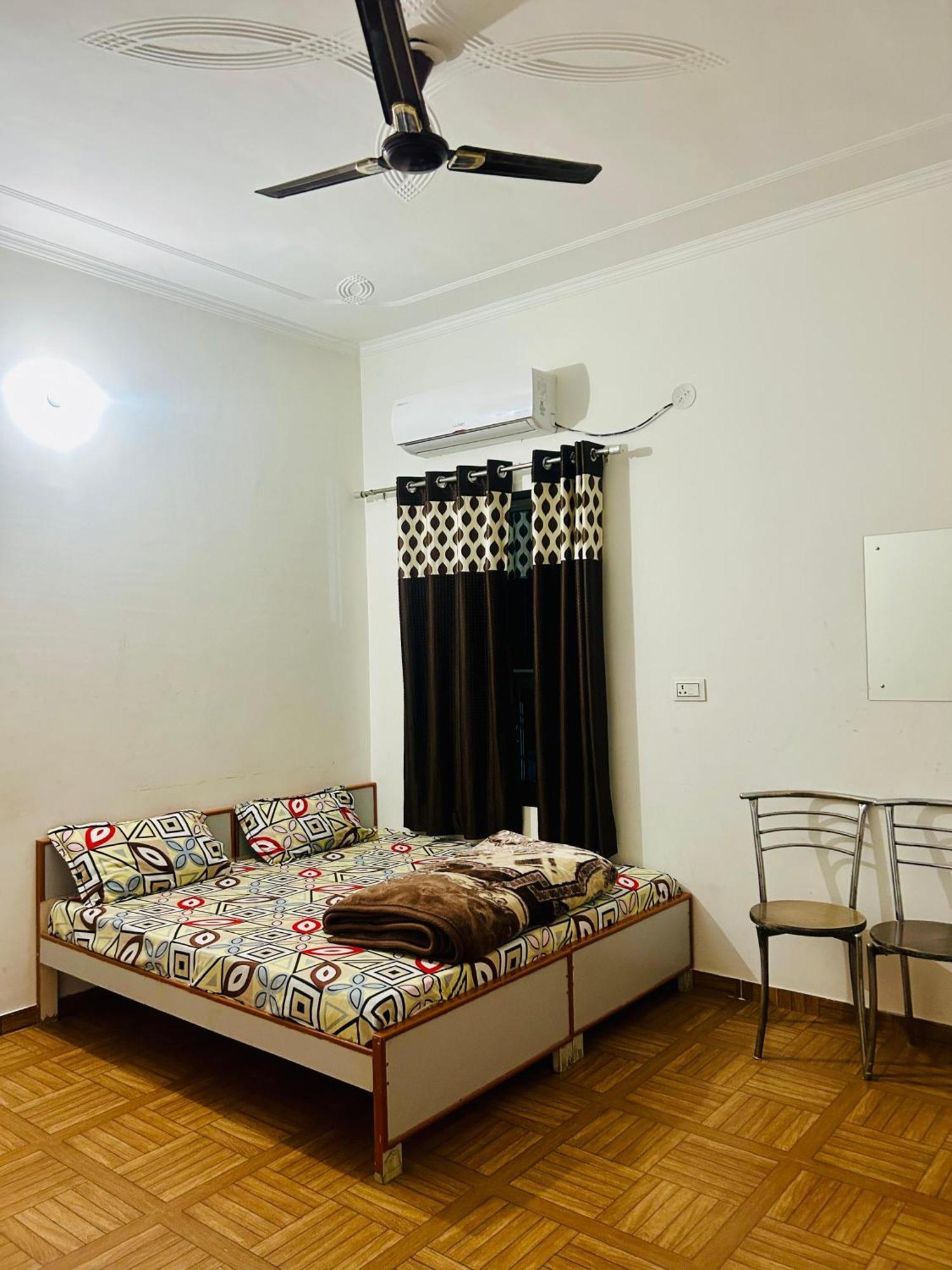Milan Hotel & Restaurant Sikar Екстер'єр фото